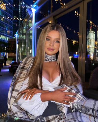 Вероника Золотова